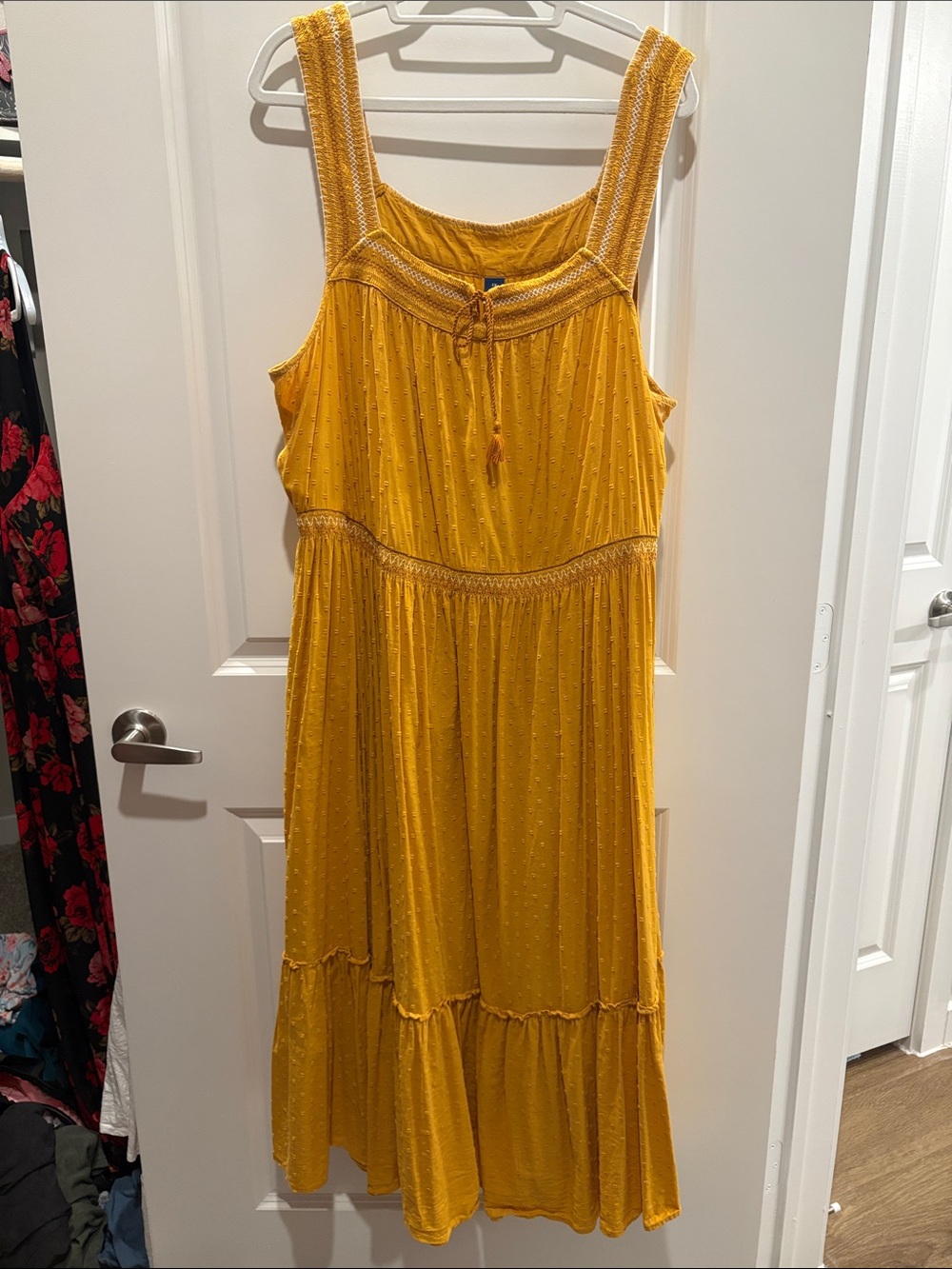 Old Navy Mustard Yellow Textured Sleeveless Midi Dress